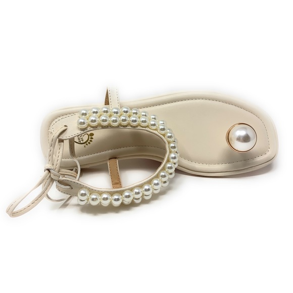 Mia Pearl Sandal
White/ Pearl - Picture 4 of 9